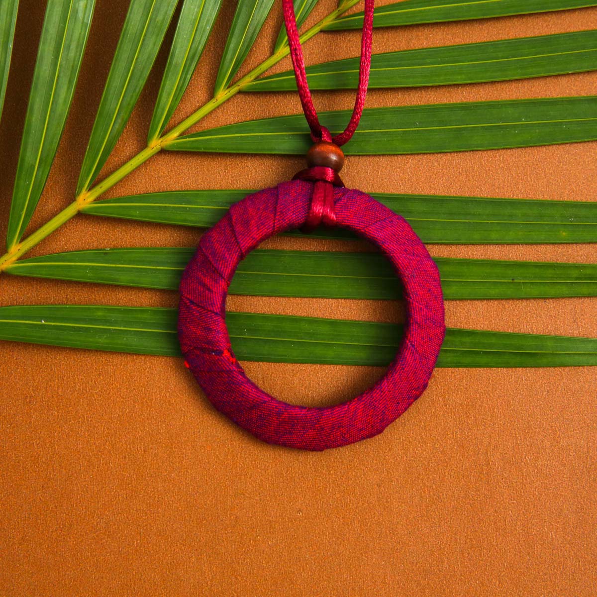 Magenta Handloom Necklace