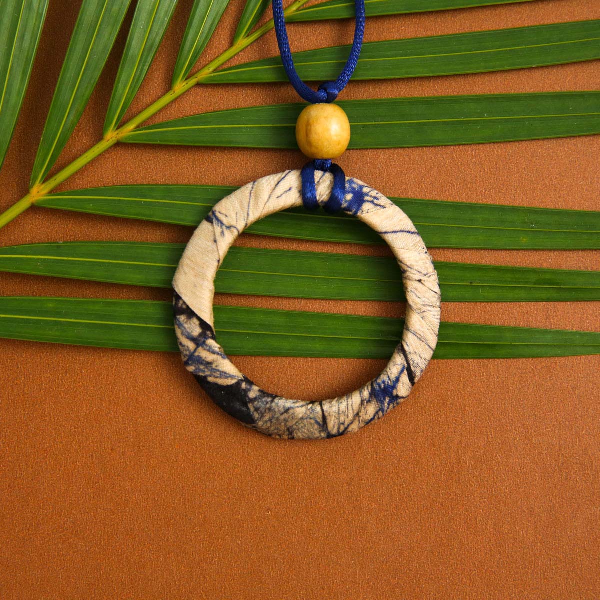 Streaky Batik Necklace