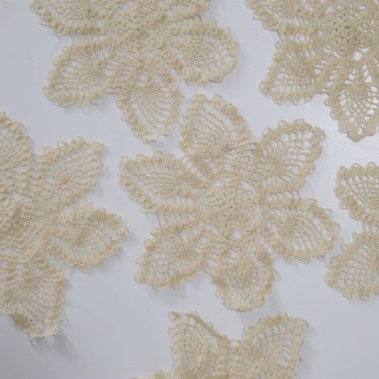 White Lotus Coaster Large