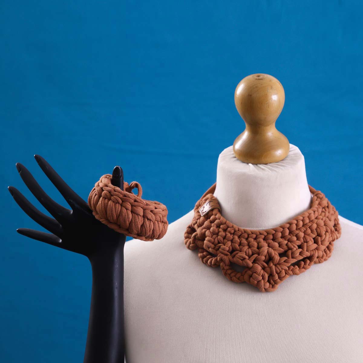 Hazel Choker & Bracelet Set