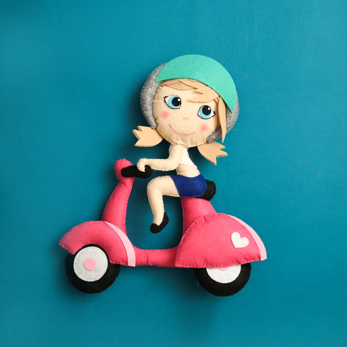 Scooter Zoom Wall Hanger