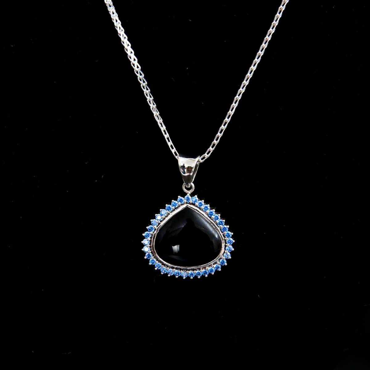 Silver Black Onyx Pendant & Chain