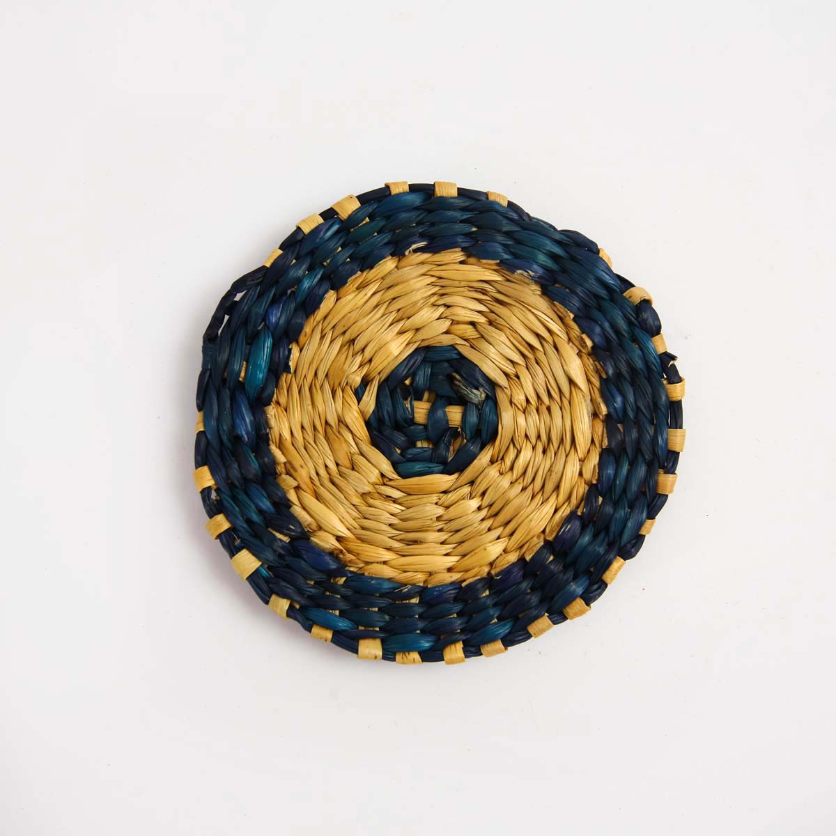 Truq Reed Table Ware Set