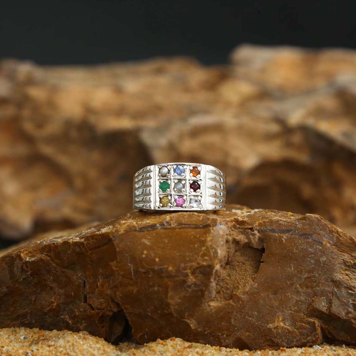 Nawarathna Ring