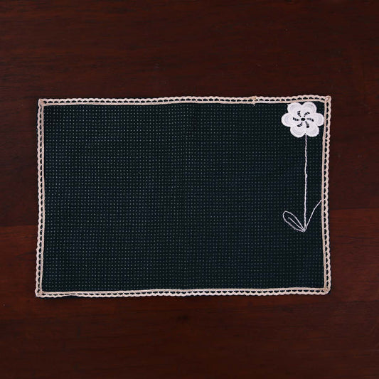 Onyx Flower Linen Table Mat Set