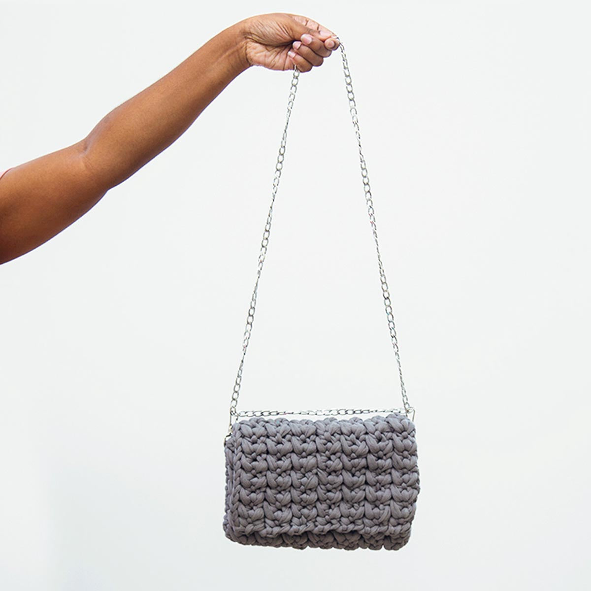 Gloomy Crotchet Clutch with Chain