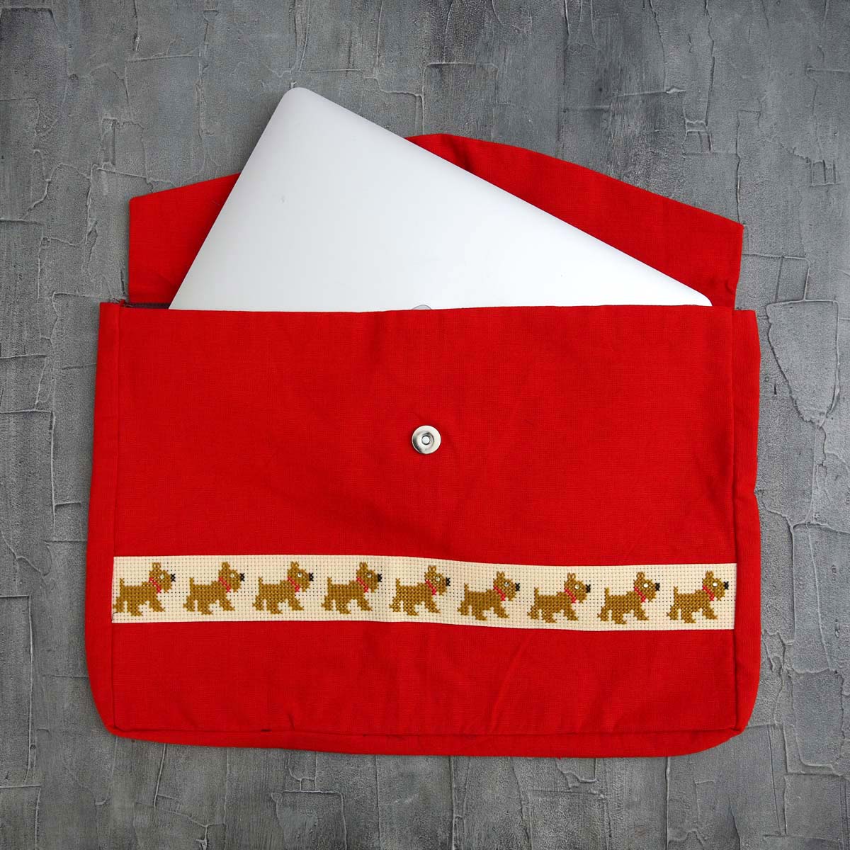 Red Dog Handloom Laptop Case