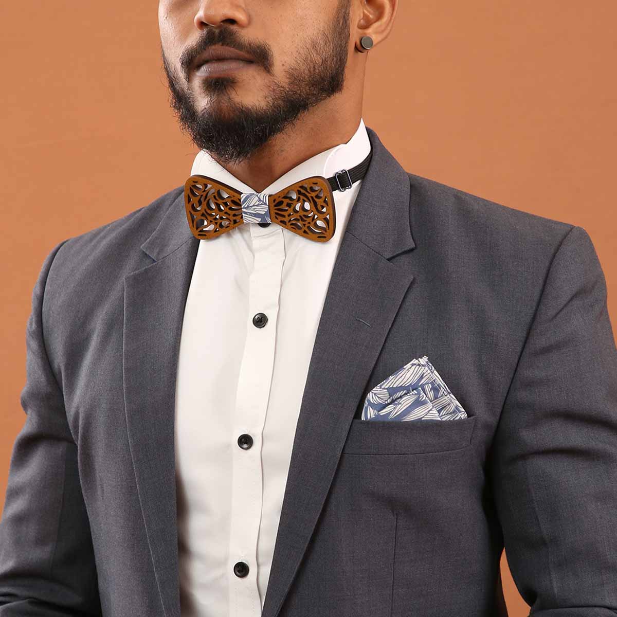 Blue Palms Intricate Bow Tie Set