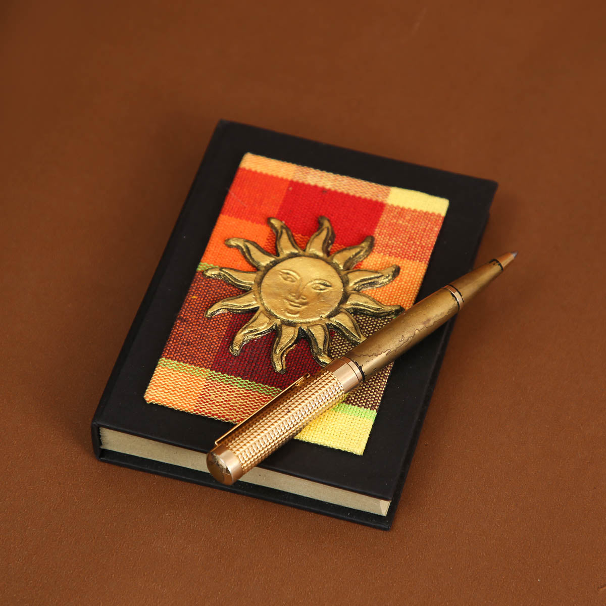 Handloom Suriya Notebook