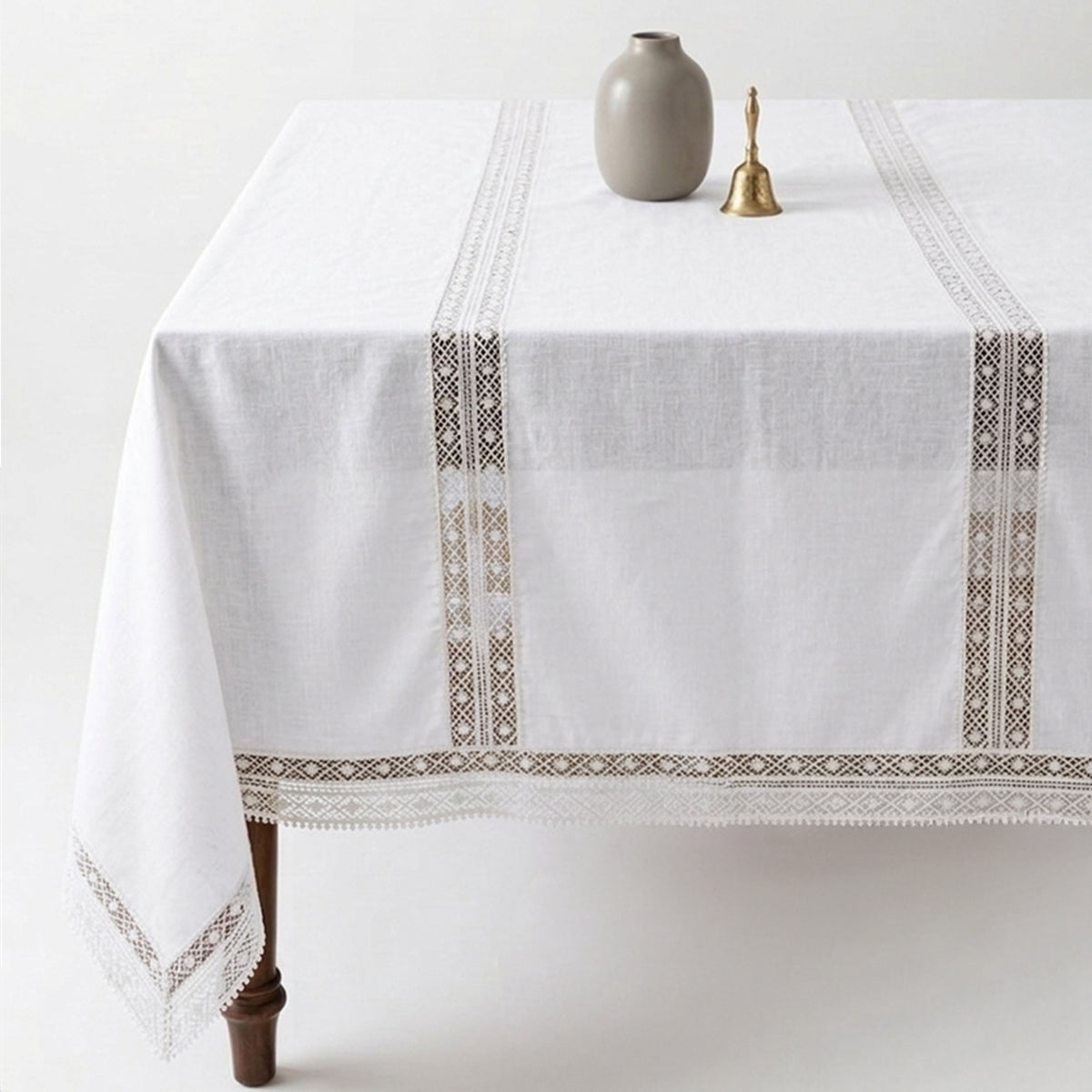 Ivory Heirloom Lace Tablecloth