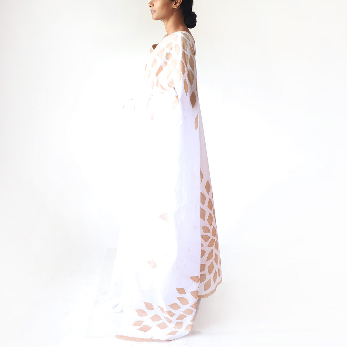 Ivory Bronze Glow Batik Saree