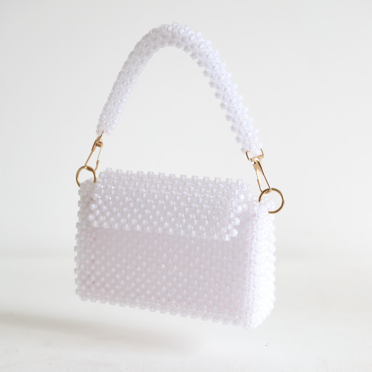 Snowy Elegance Beaded Bag