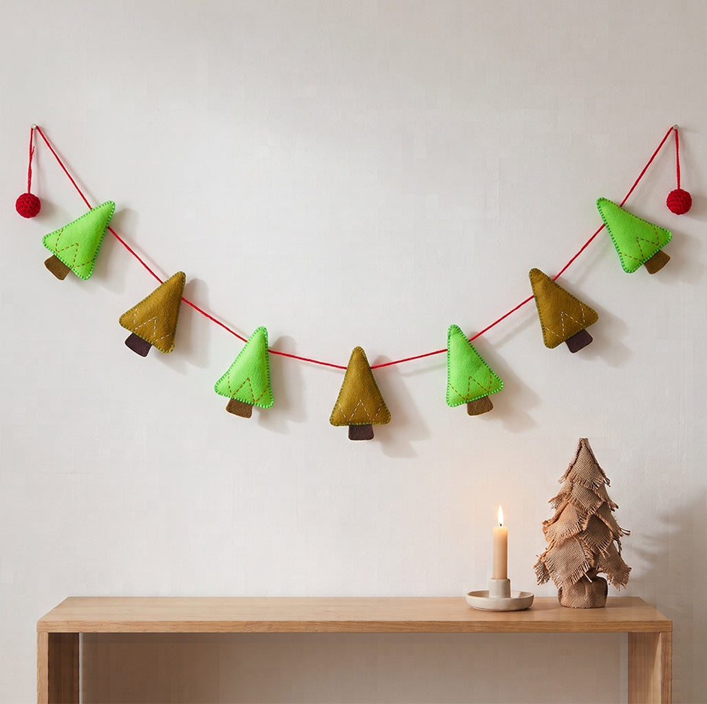 Christmas Tree Streamer