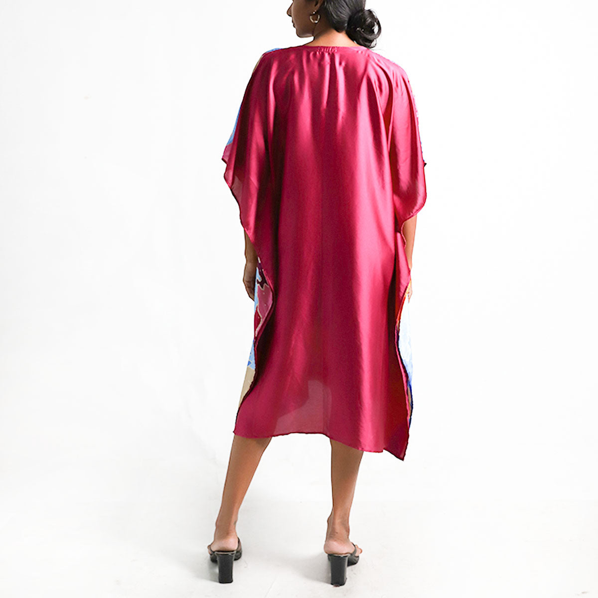 Puzzle Motif Batik Kaftan