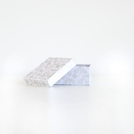 Ivory Leaf Gift Box