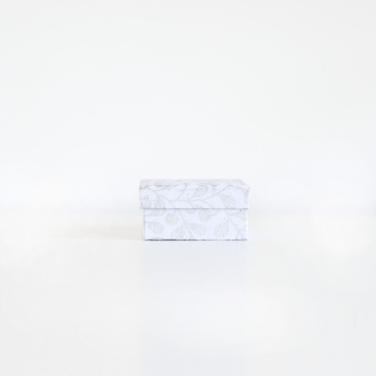 Ivory Leaf Gift Box