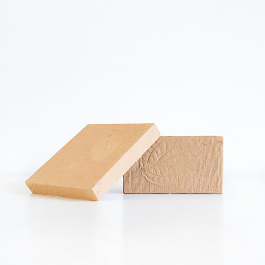 Sandy Grove Gift Box