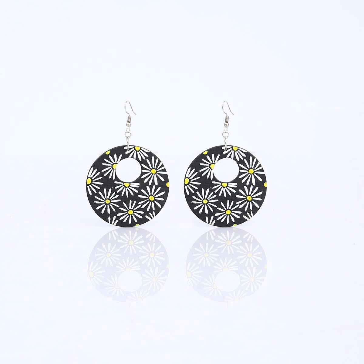 Daisy Flowers Wooden Round Earrings