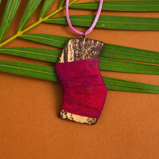 Magenta Handloom Necklace