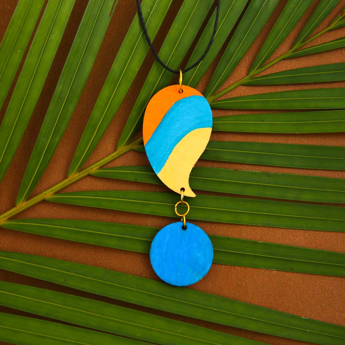 Sand & Surf Wooden Necklace