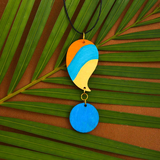 Sand & Surf Wooden Necklace