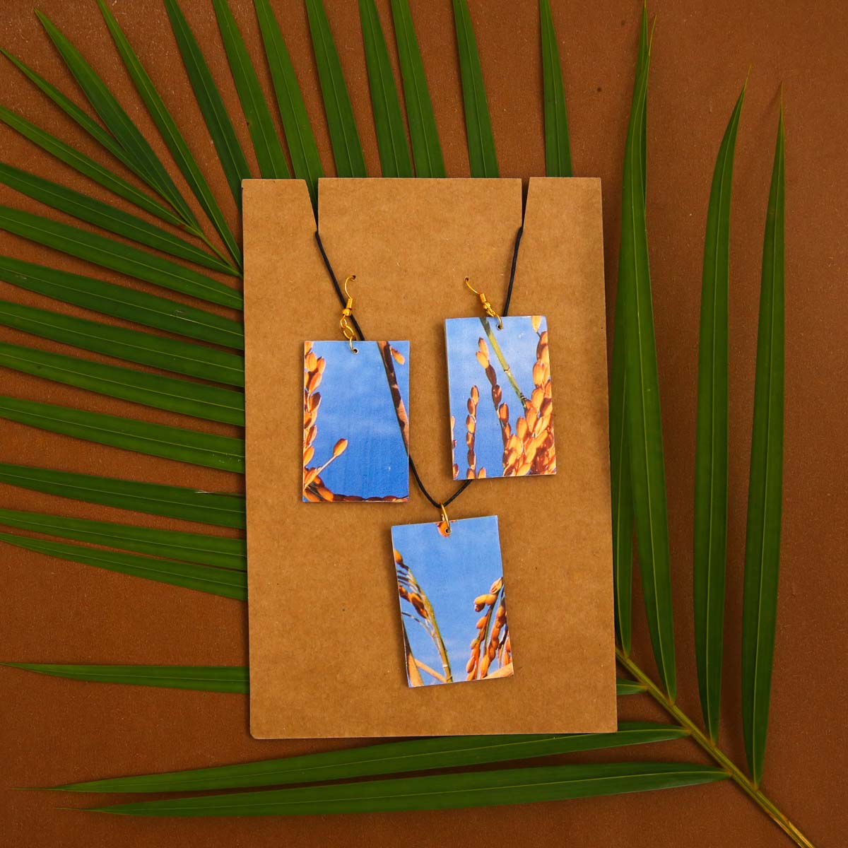 Fields Of Gold Paper Jewellery Set