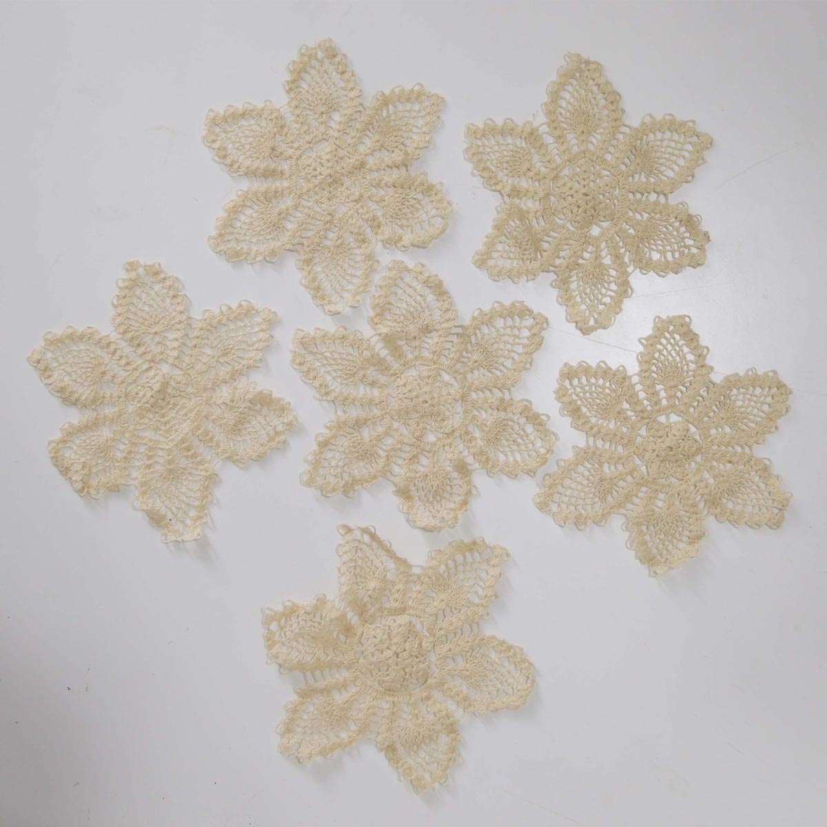 White Lotus Coaster Large