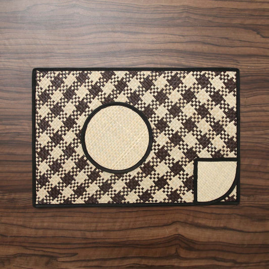 Thunhiriya Table Linen Set