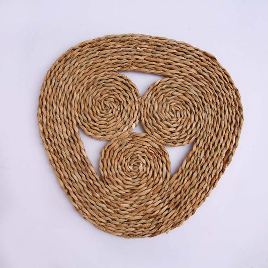 Triangle Reed Table Mat