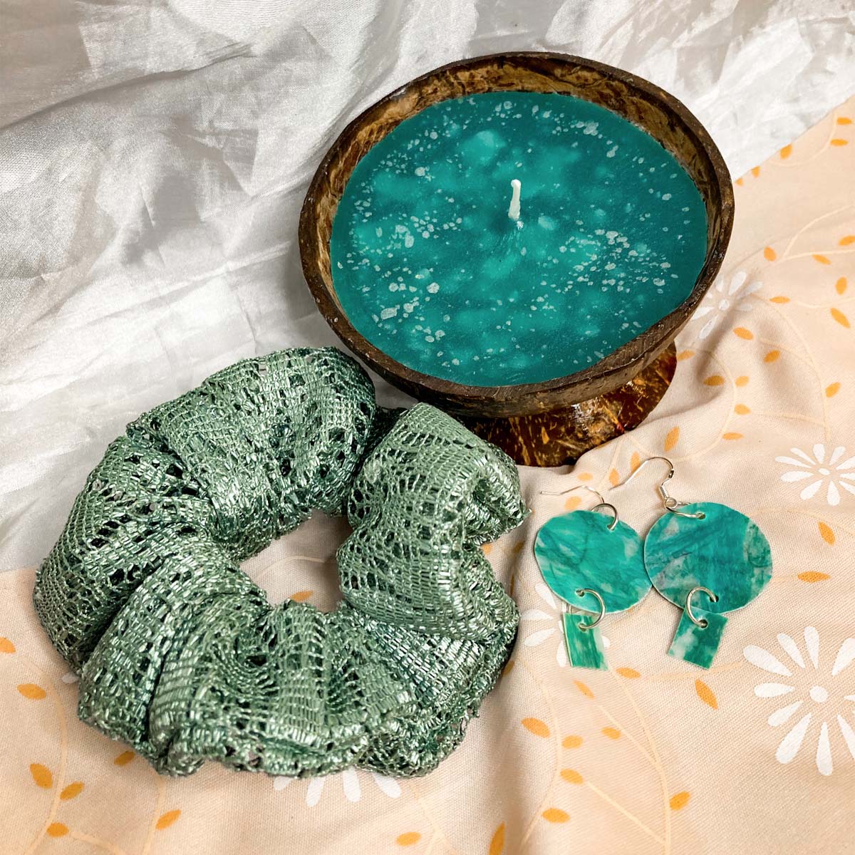 Fairy Dust Tea Tree Coconut Shell Candle - Large