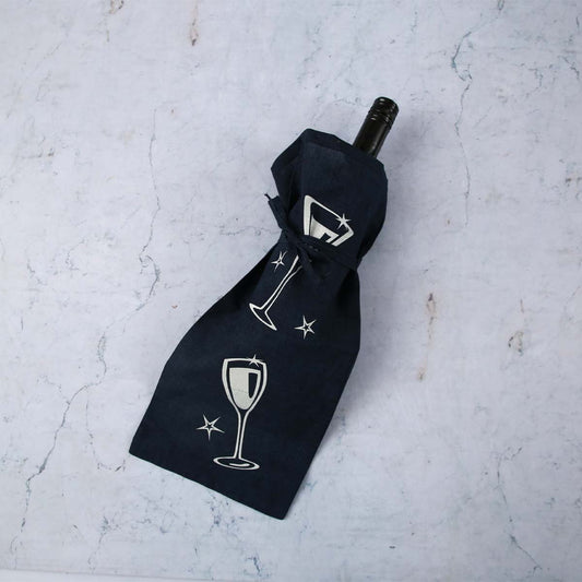 Bottoms Up! Wine Carrier