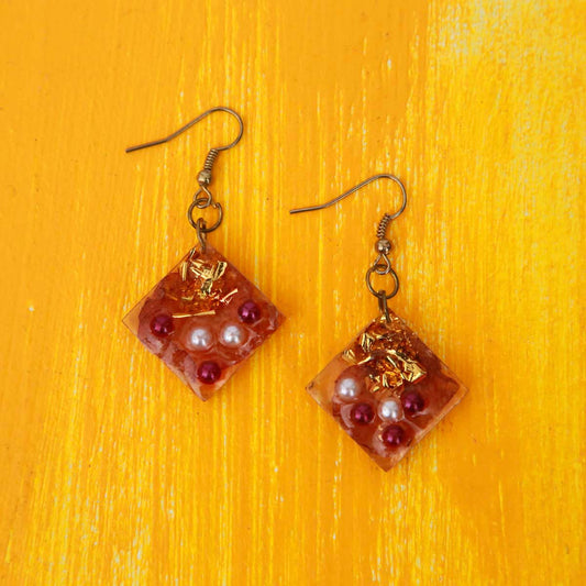 Pearly Resin Earrings
