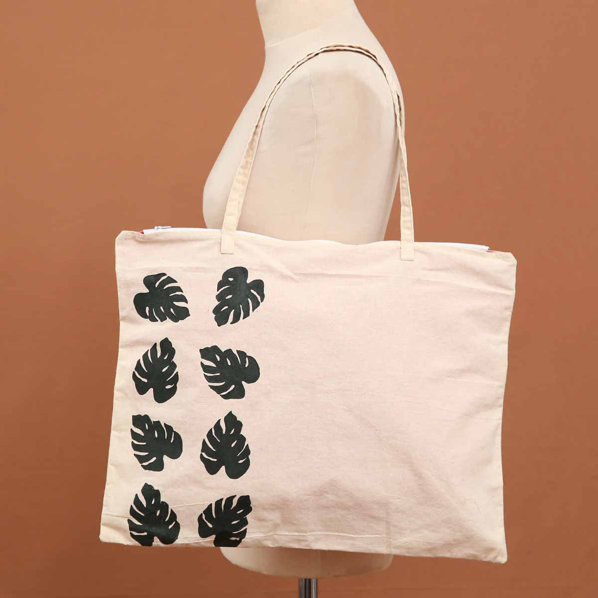 Palmy Tote Bag