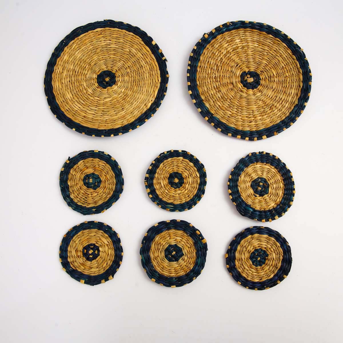 Truq Reed Table Ware Set