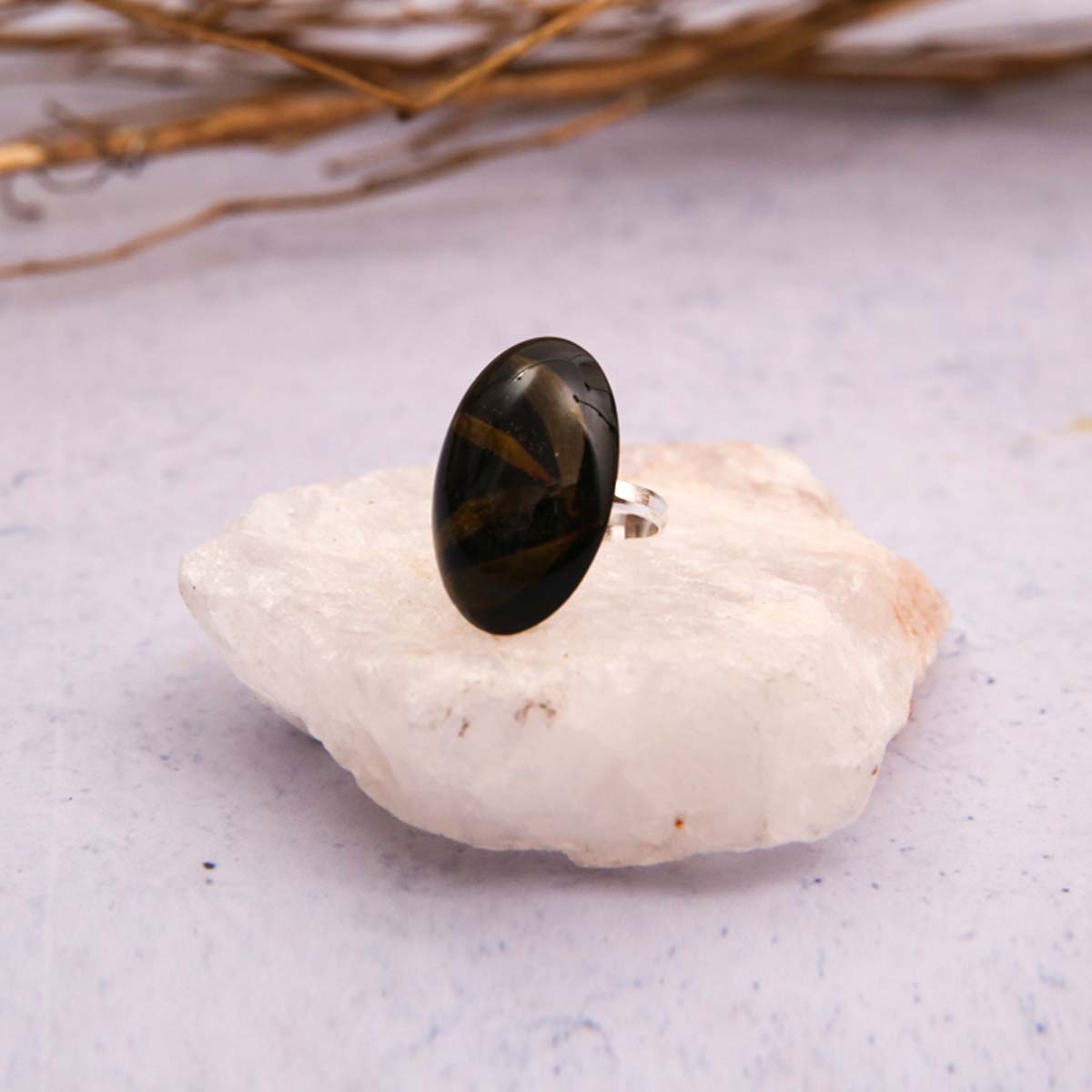 Charcoal Leaves Ring