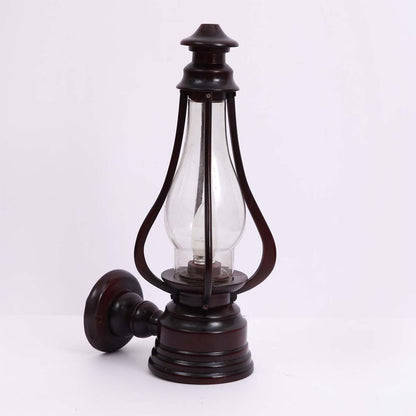 Traditional Wall Lamp