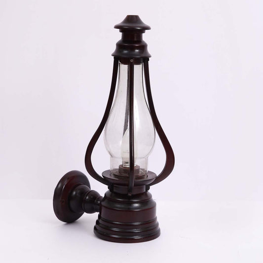 Traditional Wall Lamp
