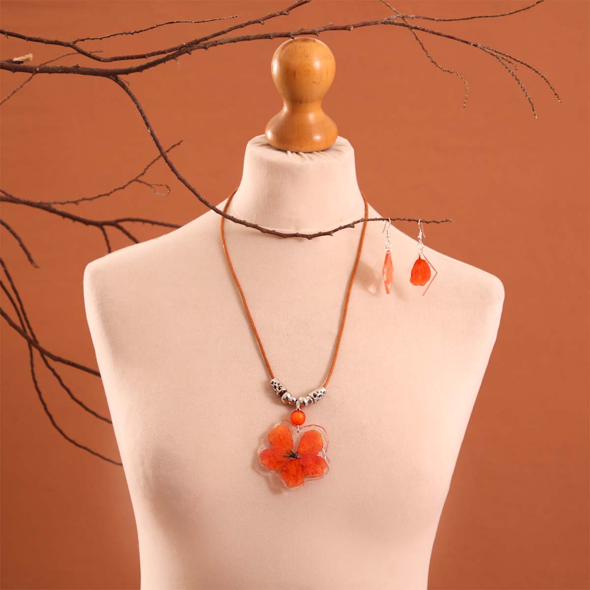 Peachy Bloom Resin Jewellery Set