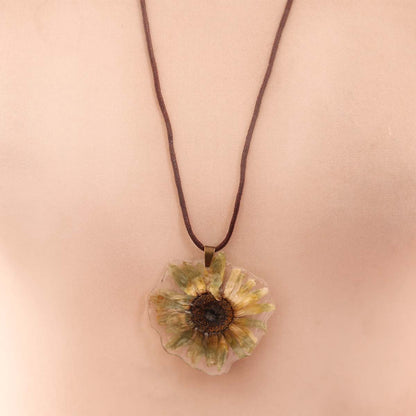 Flower Bloom Resin Necklace