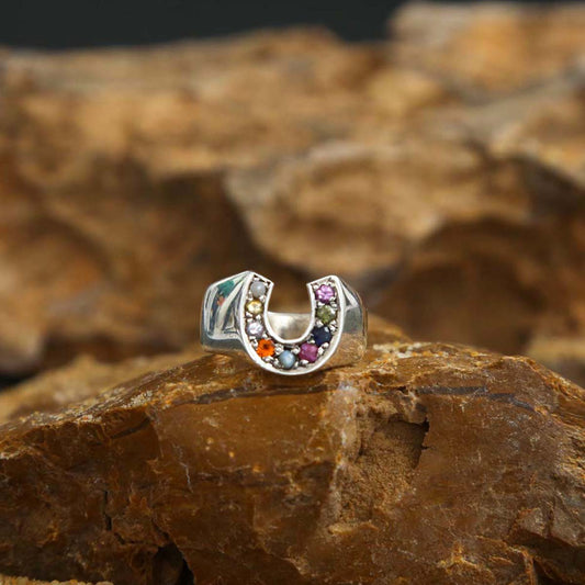 Horseshoe Nawarathna Ring