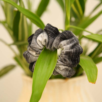 Ashy Scrunchie