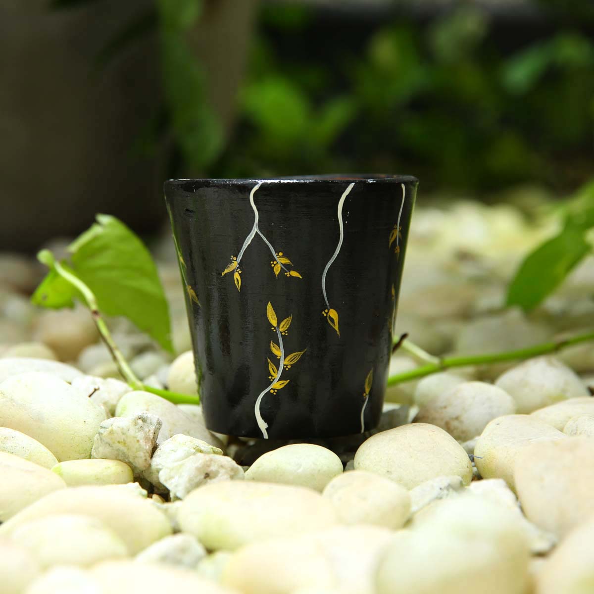 Black & Gold Flower Pot