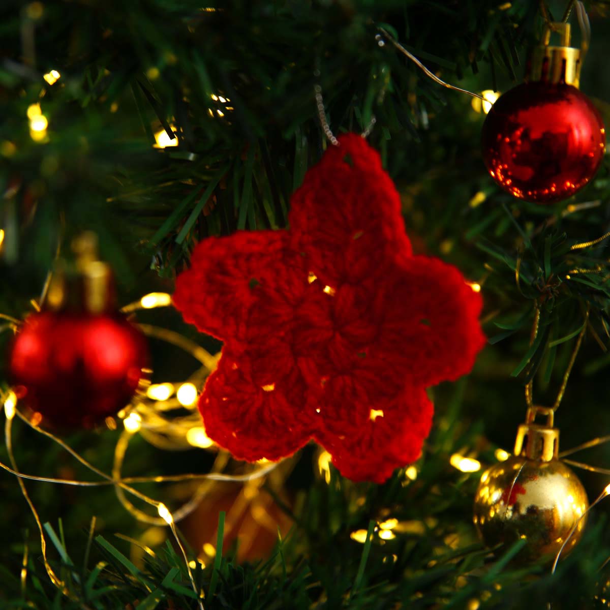 Twinkle Star Wool Ornament