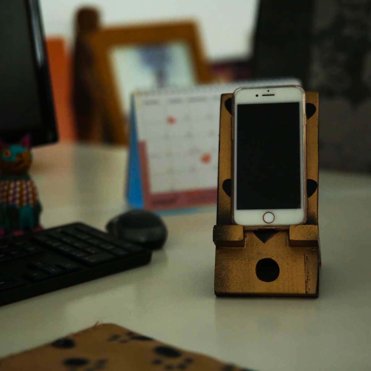 Hearts Wooden Phone Stand