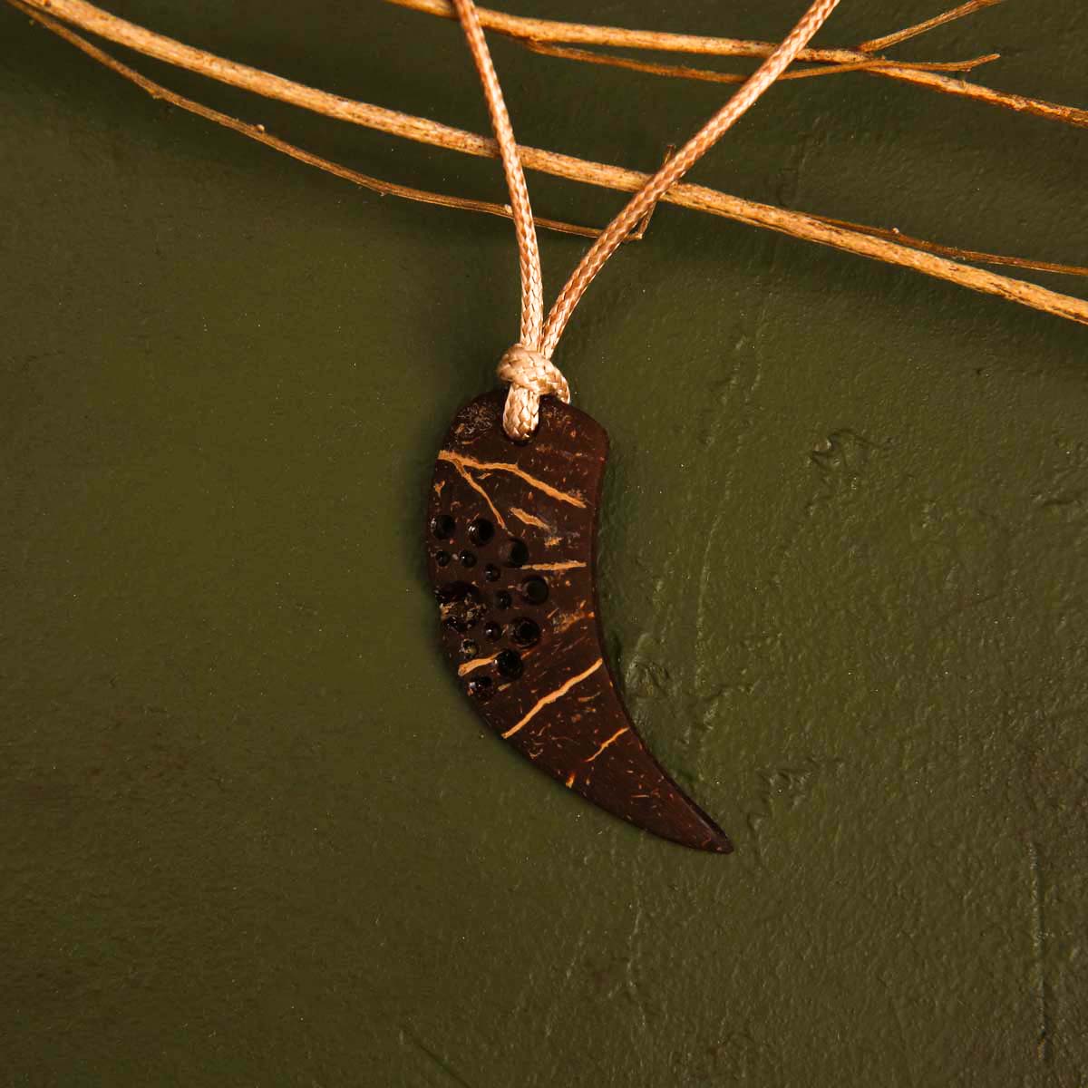 Tooth Coconut Shell Necklace