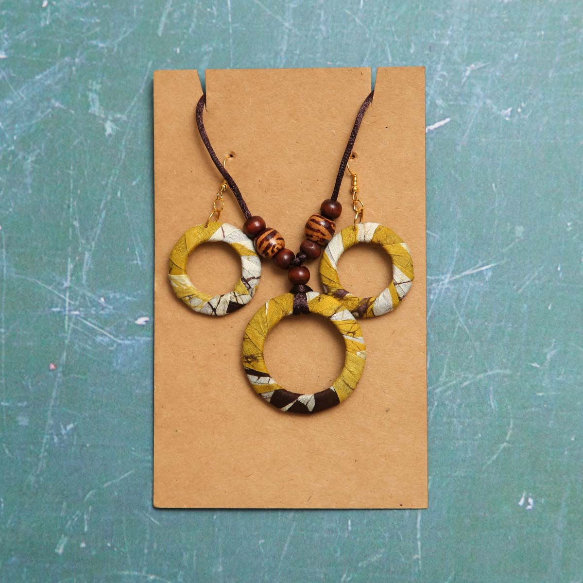 Speckled Yellow Jewellery Set