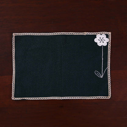 Onyx Flower Linen Table Mat Set