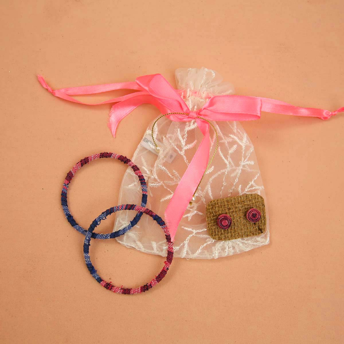 Silver Holly Gift Bag