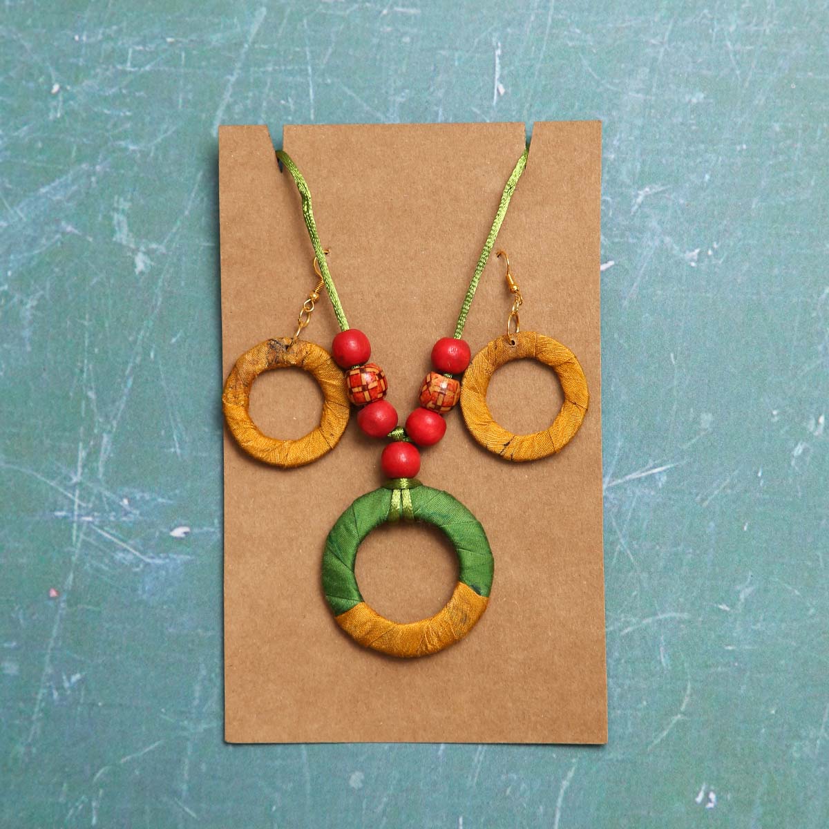 Mustard Jewellery Set