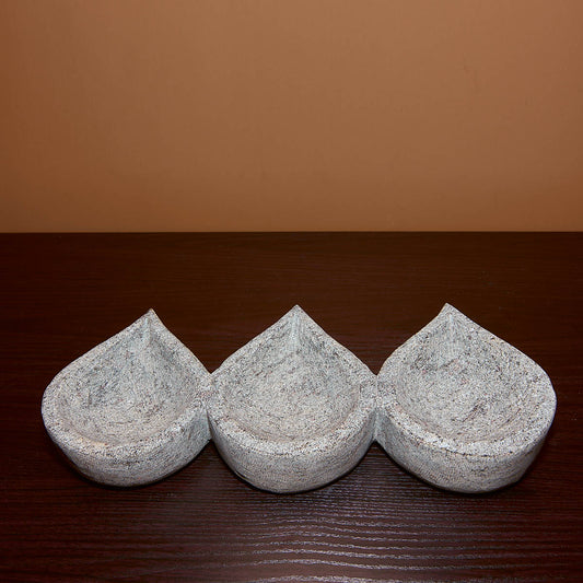 Triple Stone Oil Lamp